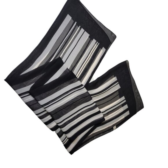 Black and White Stripes Fashion Scarf - Picture 4 of 5